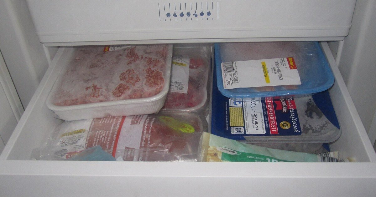 Los alimentos que no conviene volver a congelar y por qué el congelador no mata las bacterias