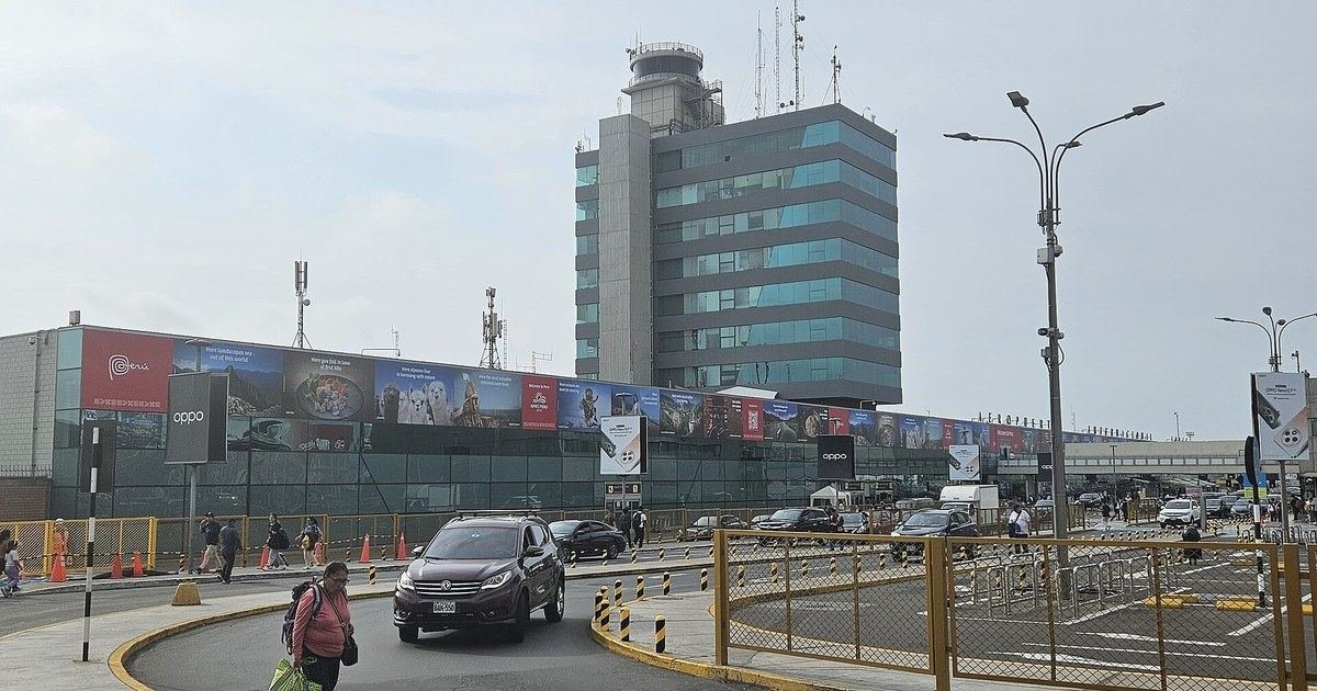 Intentaron salir del Perú con joyas por S/300 mil ocultas en la ropa, pero el escáner del aeropuerto Jorge Chávez las delató