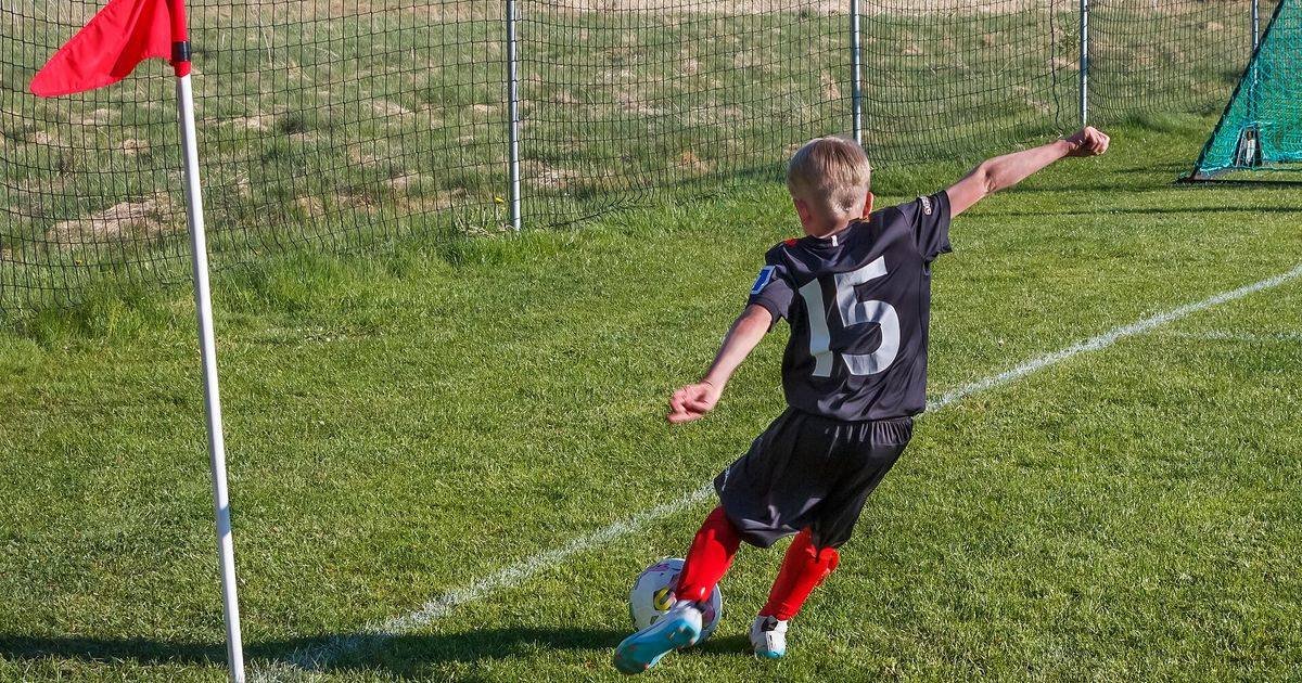 Florida: llamaron a la policía en un partido de fútbol infantil por un niño de 3 años que metía demasiados goles, según su familia