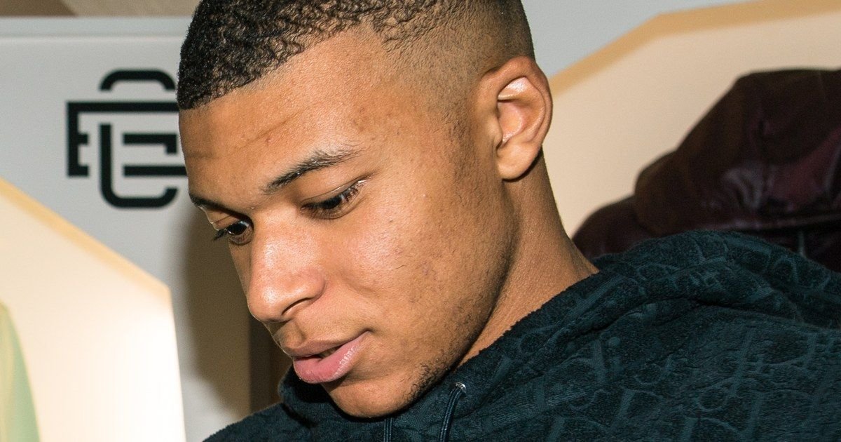 Mbappé dijo que su meme favorito era uno con su cara en un “dictador chino”: una empresa de China rompió con él y el jugador terminó pidiendo disculpas